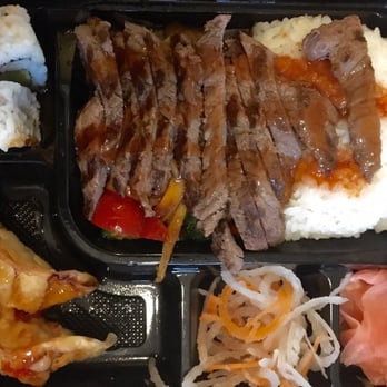 Osechi One - Tataki Beef Bento (with 2 chicken gyozas and 2 uromaki £8.80) - Sushi Bars Near Me - Sale, XGM