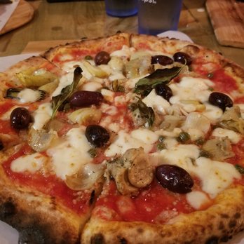 Pocono Brewery Taproom - This pizza had artichoke hears and kalamata olives - Breweries Near Me - Whitehall, Pennsylvania Pocono Brewery Taproom - This pizza had artichoke hears and kalamata olives - Breweries Near Me - Whitehall, Pennsylvania