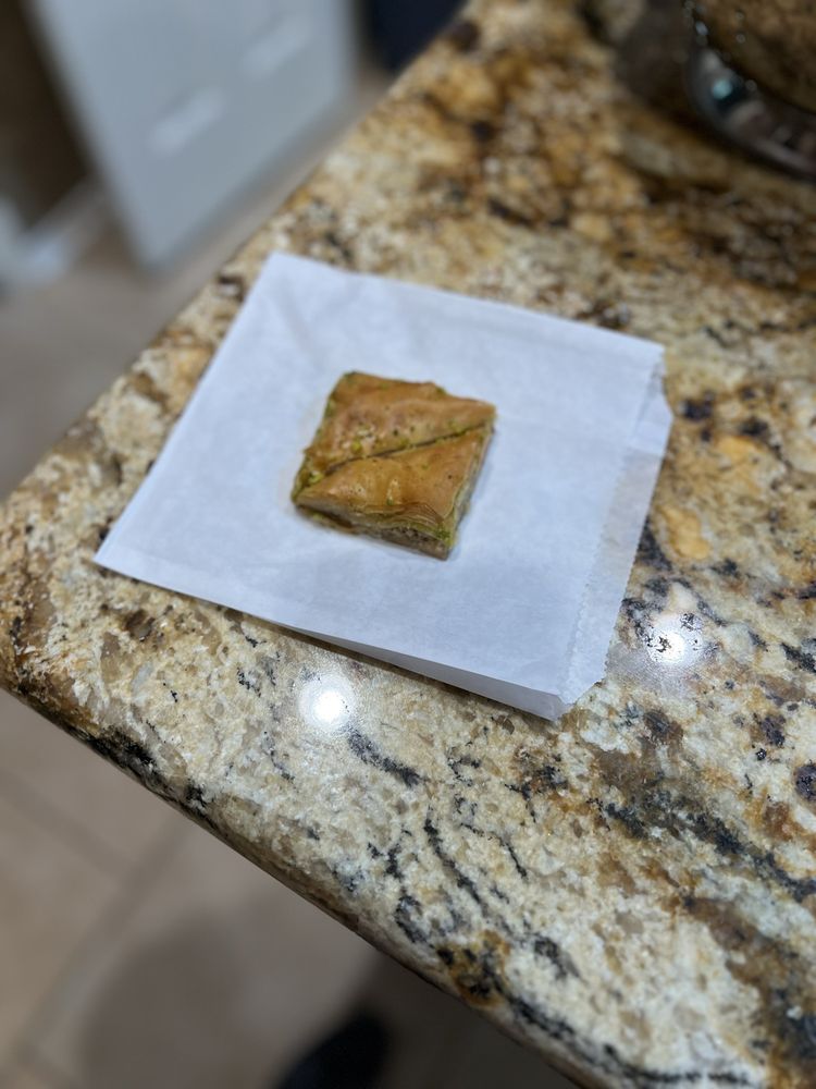 Family Meal Neighborhood Eatery Logo