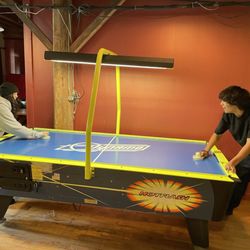 Ramunto's Brick & Brew Pizza - Arcade