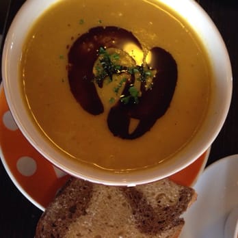 Café Merci - Hokkaido Kürbissuppe - Bakeries Near Me - Kronberg, HE