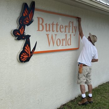 Butterfly World - Botanical Gardens Near Me - Coconut Creek, Florida