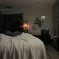 Balanced Massage Therapy - Comfy warm room