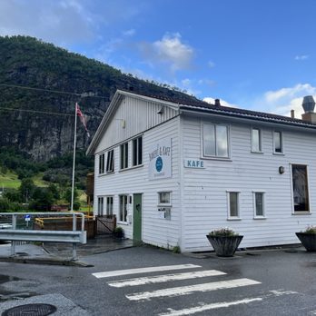 Marianne Bakeri & Kafe - Cafes Near Me - Aurland, 14 Marianne Bakeri & Kafe - Cafes Near Me - Aurland, 14