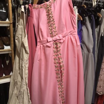 Eva B - Used, Vintage & Consignment Near Me - Montreal, Quebec Eva B - Used, Vintage & Consignment Near Me - Montreal, Quebec