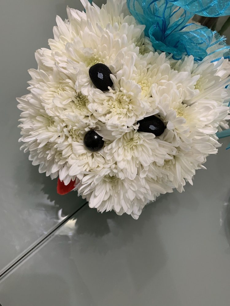 A GOLDEN TOUCH Updated October 2024 3945 Veterans Memorial Blvd