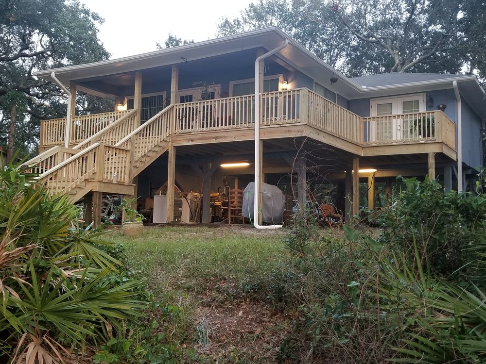 Slide of Hoss Cats Construction