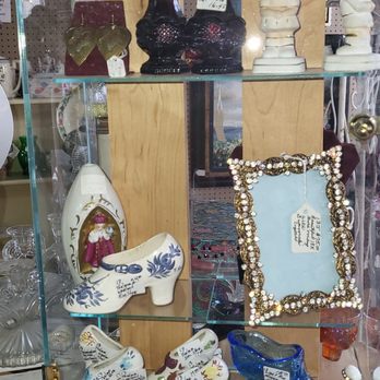 Jonesborough Antique Mart - This and that! Bay WW Booth 13 - Antiques Near Me - Jonesborough, Tennessee Jonesborough Antique Mart - This and that! Bay WW Booth 13 - Antiques Near Me - Jonesborough, Tennessee