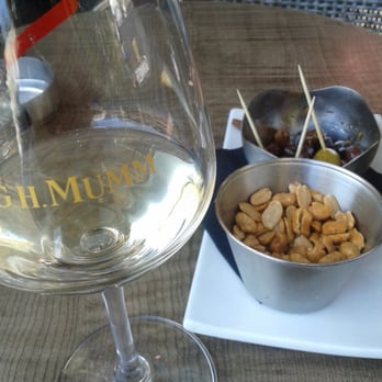 Cristal Café - Restaurants Near Me - Cannes, 06 Cristal Café - Restaurants Near Me - Cannes, 06