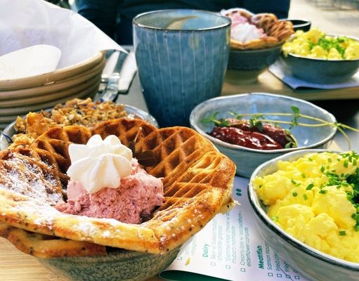 Wulff & Konstali - Islands Brygge by null