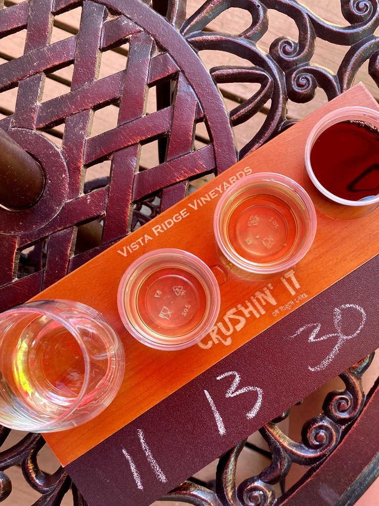 Vista Ridge Winery Logo