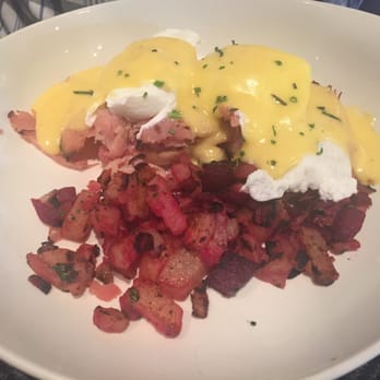 The North House - Ham benedict - American Near Me - Avon, Connecticut The North House - Ham benedict - American Near Me - Avon, Connecticut
