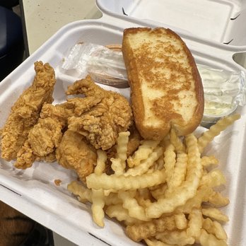 Raising Cane's Chicken Fingers - Chicken Shop Near Me - Kahului, Hawaii Raising Cane's Chicken Fingers - Chicken Shop Near Me - Kahului, Hawaii