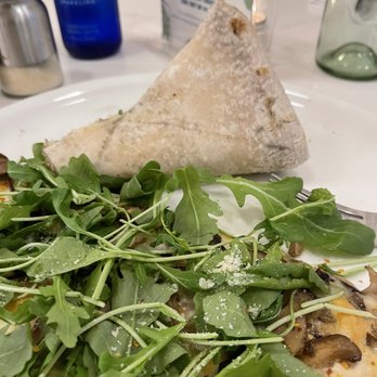 Boema - Severely undercooked pizza - Pizza Near Me - Lenox, Massachusetts