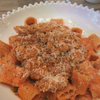 Summer House - Rigatoni Alla Vodka Crispy Chicken - New American Near Me - Las Vegas, Nevada