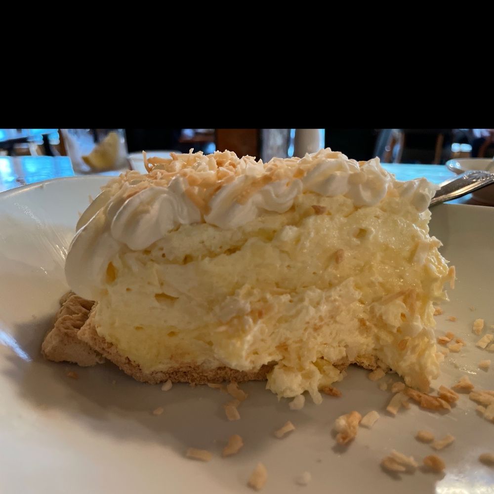 Allegheny Grille - Coconut cream pie - American Near Me - Foxburg, Pennsylvania Allegheny Grille - Coconut cream pie - American Near Me - Foxburg, Pennsylvania