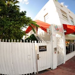 Miami Hostel - 810 Alton Road Entrance