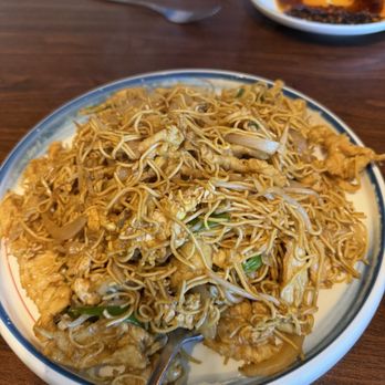Dim Sum House - Hong Kong Style Pan Fried Noodles with Chicken - Cantonese Near Me - Clermont, Florida