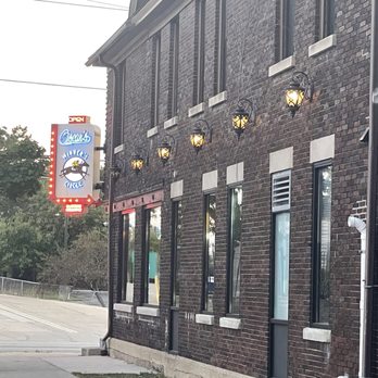 Oscar's Winner's Circle - Burgers Near Me - Milwaukee, Wisconsin