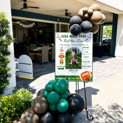 Balloon Babe - Entrance Sign