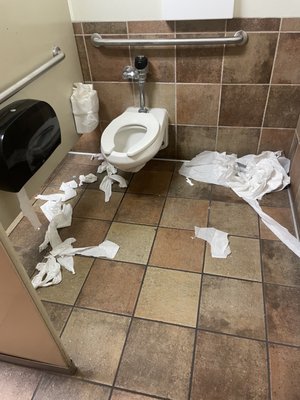 TJ MAXX - Updated August 2025 - 16 Reviews - 8889 Gateway Blvd W, El