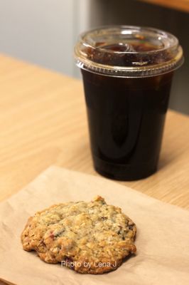 Bird in Hand by null