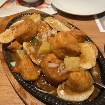 Congee Queen - Egg Tofu on sizzling hot pot - Cantonese Near Me - Toronto, Ontario Congee Queen - Egg Tofu on sizzling hot pot - Cantonese Near Me - Toronto, Ontario