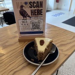 Birdie - Carrot cake-Delicious.