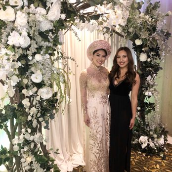 Alex Tran Artistry - Alex's walking masterpiece on the right - Makeup Artists Near Me Alex Tran Artistry - Alex's walking masterpiece on the right - Makeup Artists Near Me