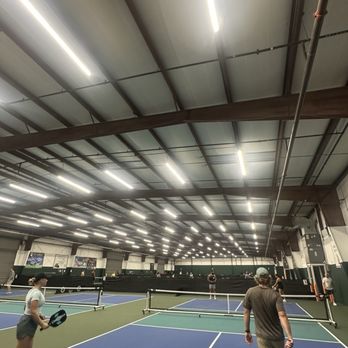 Pickle & Pint - Pickleball Near Me - Largo, Florida Pickle & Pint - Pickleball Near Me - Largo, Florida