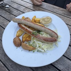1516 Brewing Company - Bratwurst with cabbage & potato wedges