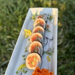 Jikan Japanese Restaurant - Salmon roll