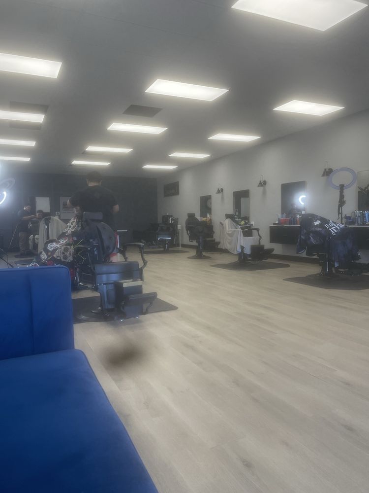 Barbones Barbershop Logo