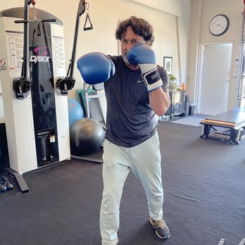 CaliTraining - First time ever with boxing gloves. - Trainers Near Me - Sausalito, California CaliTraining - First time ever with boxing gloves. - Trainers Near Me - Sausalito, California
