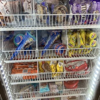 Bobby’s Market & Grille - Frozen Candies and Ice Cream - Newspapers & Magazines Near Me - Boca Raton, Florida