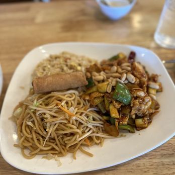 Hidden Dumpling House - Kung Pao Chicken Lunch Combo - Chinese Near Me - Elk Grove, California Hidden Dumpling House - Kung Pao Chicken Lunch Combo - Chinese Near Me - Elk Grove, California
