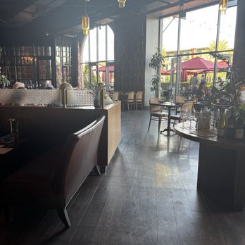Olive & Ivy - Dining room looking from bar. - Breakfast & Brunch Near Me - Scottsdale, Arizona Olive & Ivy - Dining room looking from bar. - Breakfast & Brunch Near Me - Scottsdale, Arizona