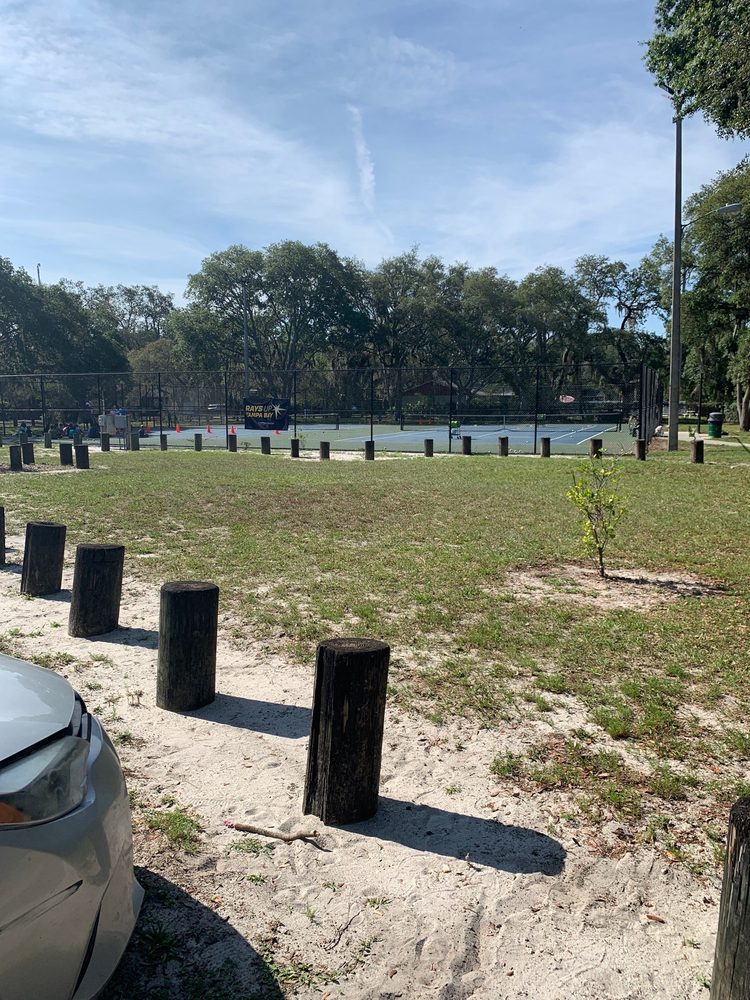 ROY HAYNES PARK & RECREATION CENTER