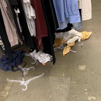 Old Navy - Gross - Men's Clothing Near Me - Santa Rosa, California Old Navy - Gross - Men's Clothing Near Me - Santa Rosa, California
