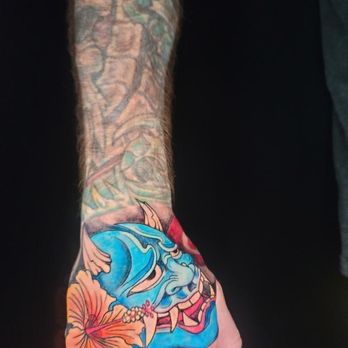 Banyan Tree Tattoo - Tattoo Near Me - Lahaina, Hawaii