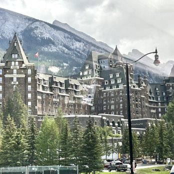 Fairmont Banff Springs - Hotels Near Me - Banff, Alberta Fairmont Banff Springs - Hotels Near Me - Banff, Alberta