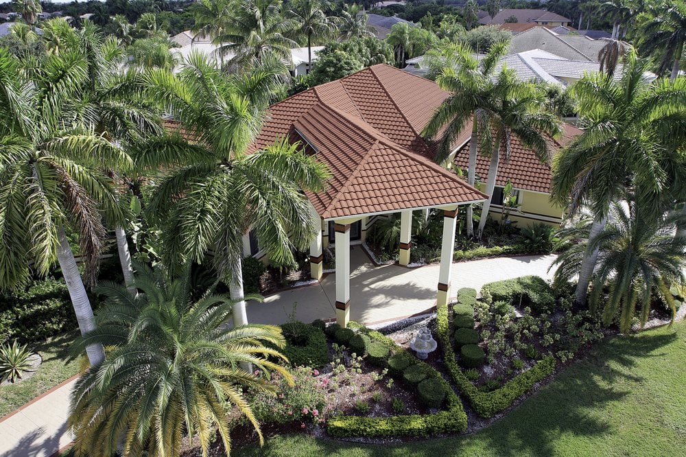 Slide of Regency Roofing Shakemasters