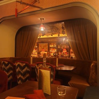 Miss Nellie's - Room - American Near Me - New York, New York