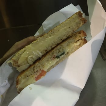 Beecher's Handmade Cheese - Grilled cheese & flagship sandwich - Cheese Shops Near Me - Seattle, Washington Beecher's Handmade Cheese - Grilled cheese & flagship sandwich - Cheese Shops Near Me - Seattle, Washington