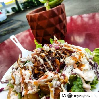 Murray Hillbilly - You can do any of the sandwiches as a salad if you want - this is the O'vr Yonder on greens and it's so energizingly delicious! - American Near Me - Jacksonville, Florida