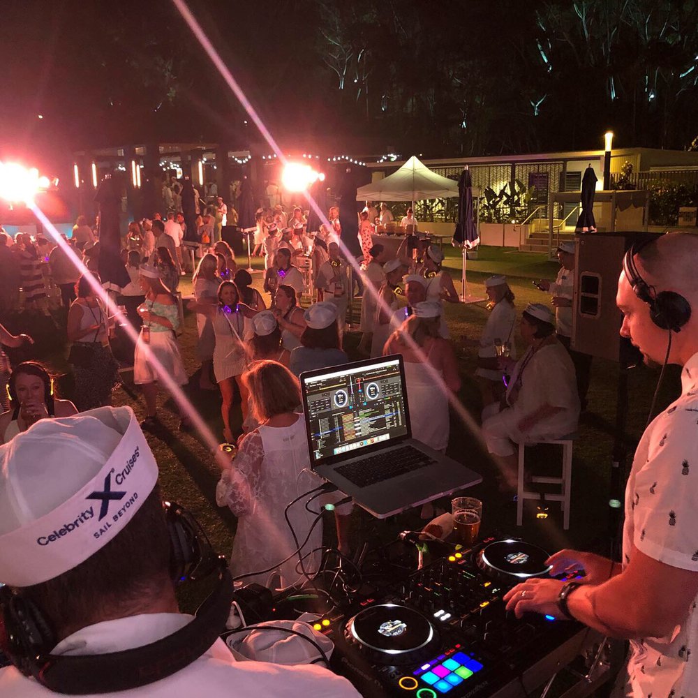 BEST DJ HIRE OSMIC PRODUCTIONS 225A Brisbane Road Biggera Watters, Gold Coast Queensland