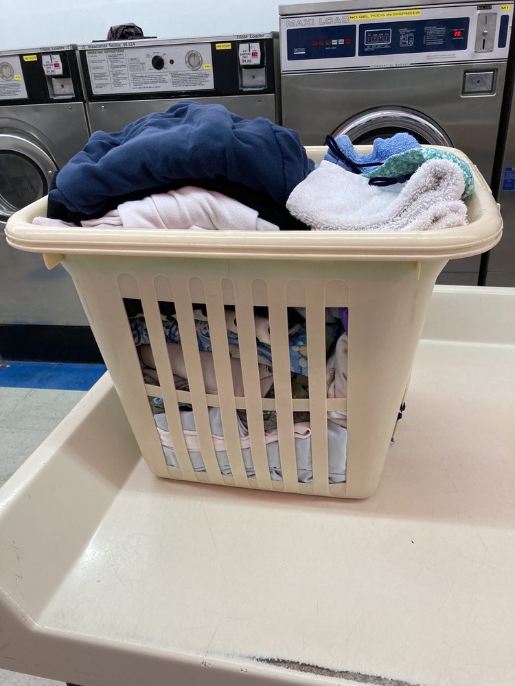 POUDRE VALLEY LAUNDRY Updated October 2024 15 Photos & 15 Reviews