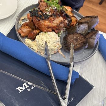 Moani Island Bistro & Bar - Bars Near Me - Kapolei, Hawaii