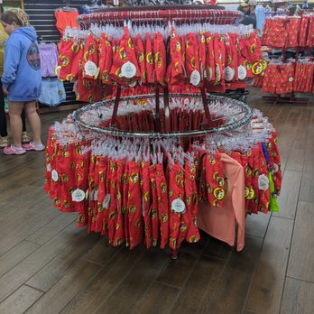 Buc-ee’s - Merhcandise at Buc-ee's, Springfield - Gas Stations Near Me - Springfield, Missouri