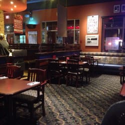 Boston Pizza - Front dining and entrance.
